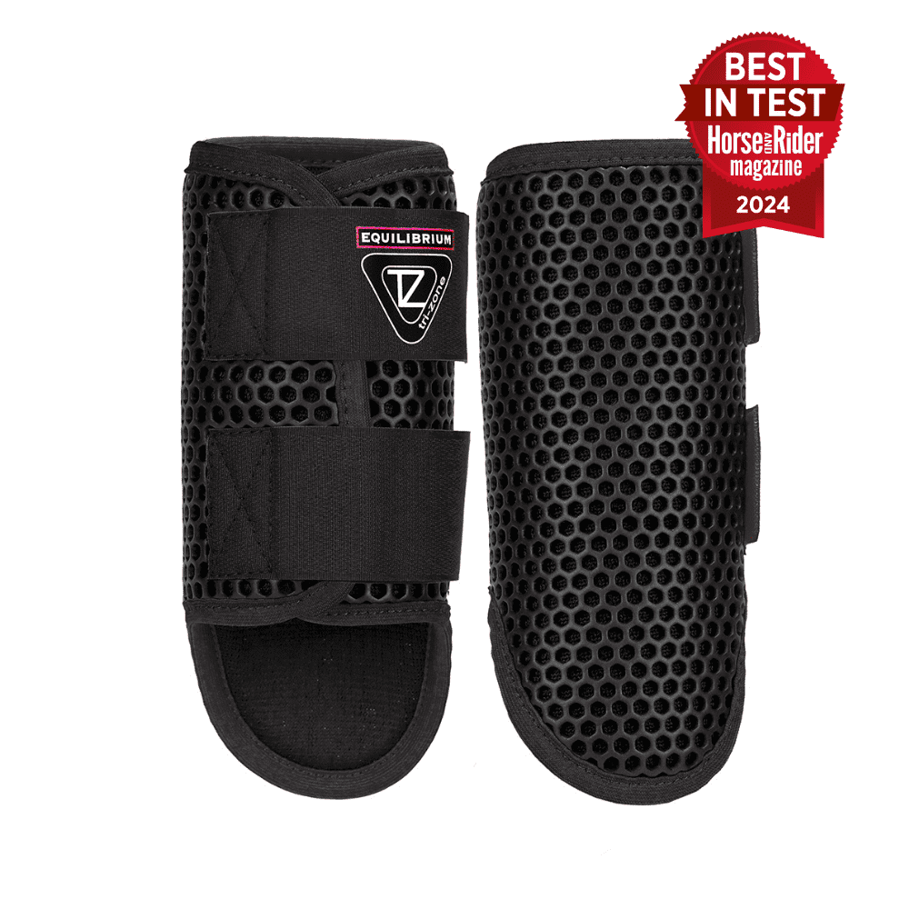 Equilibrium Tri-Zone Brushing Boots in black